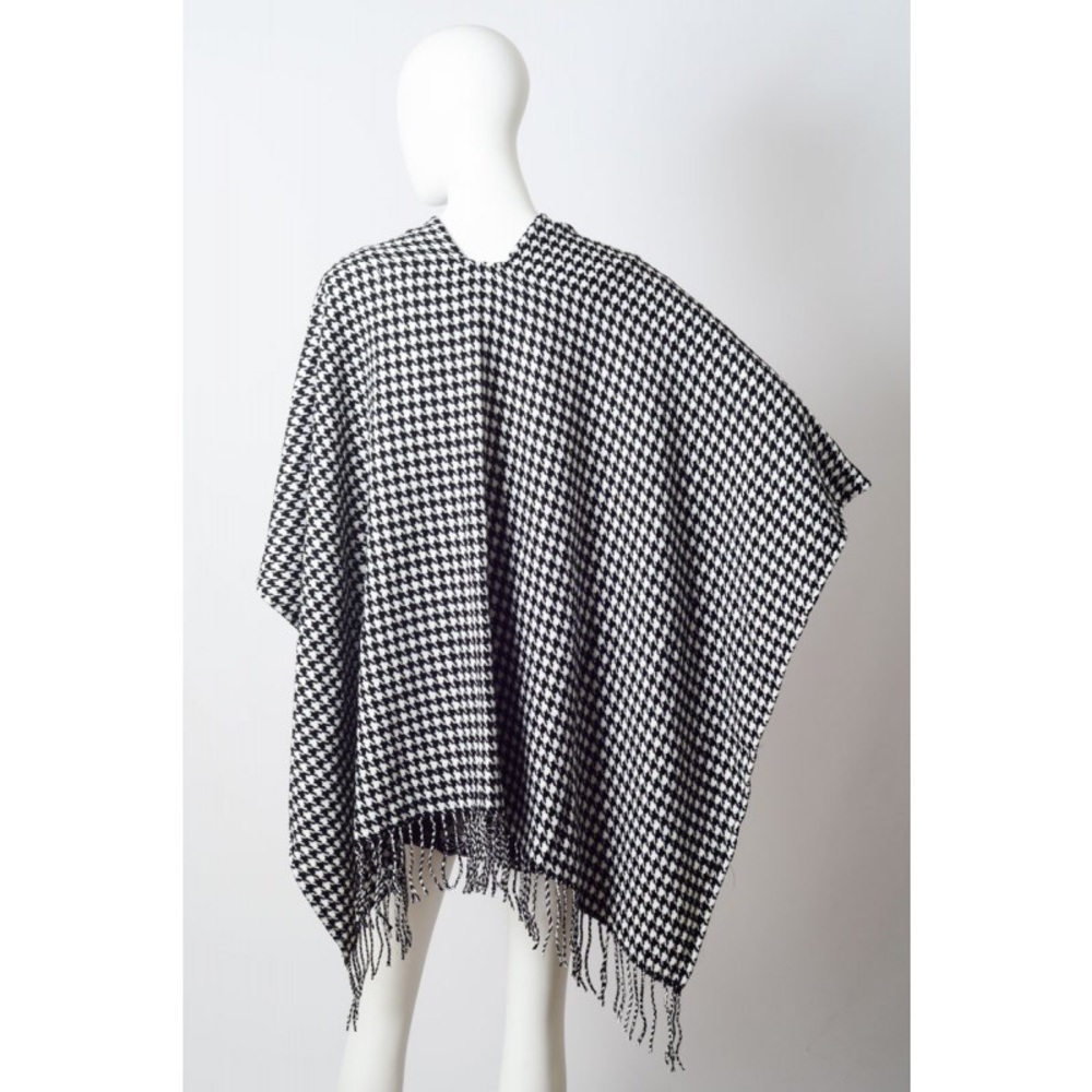 Houndstooth Ruana - Picture 4 of 6